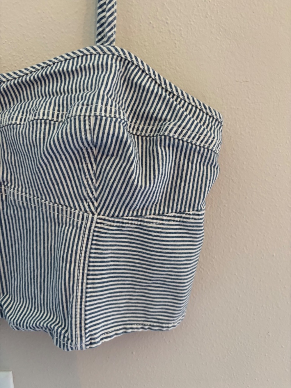 Universal Thread Striped Crop Top - Picture 3 of 6